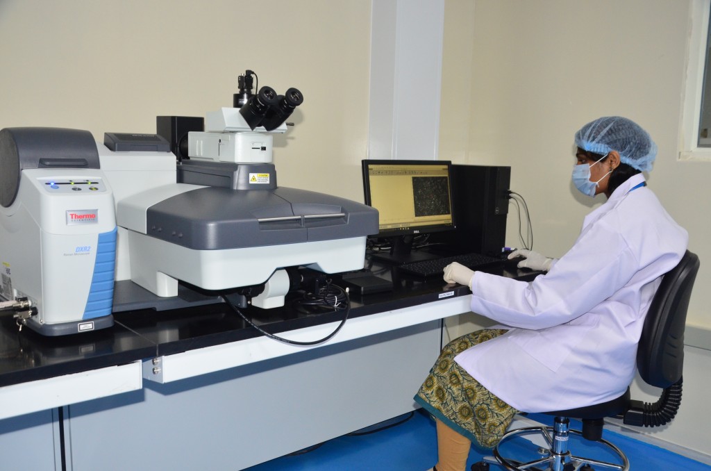 Raman Spectrophotometer at TÜV Rheinland India