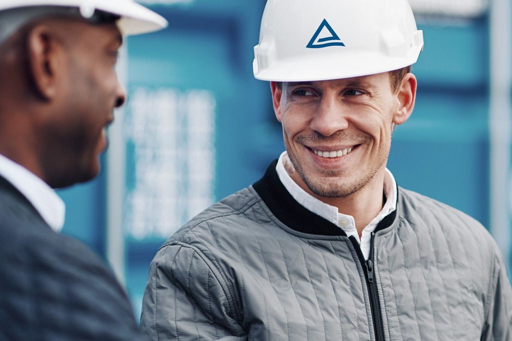 نظام الأيزو 45001 لإدارة السلامة والصحة المهنية / TUV راينلاند.