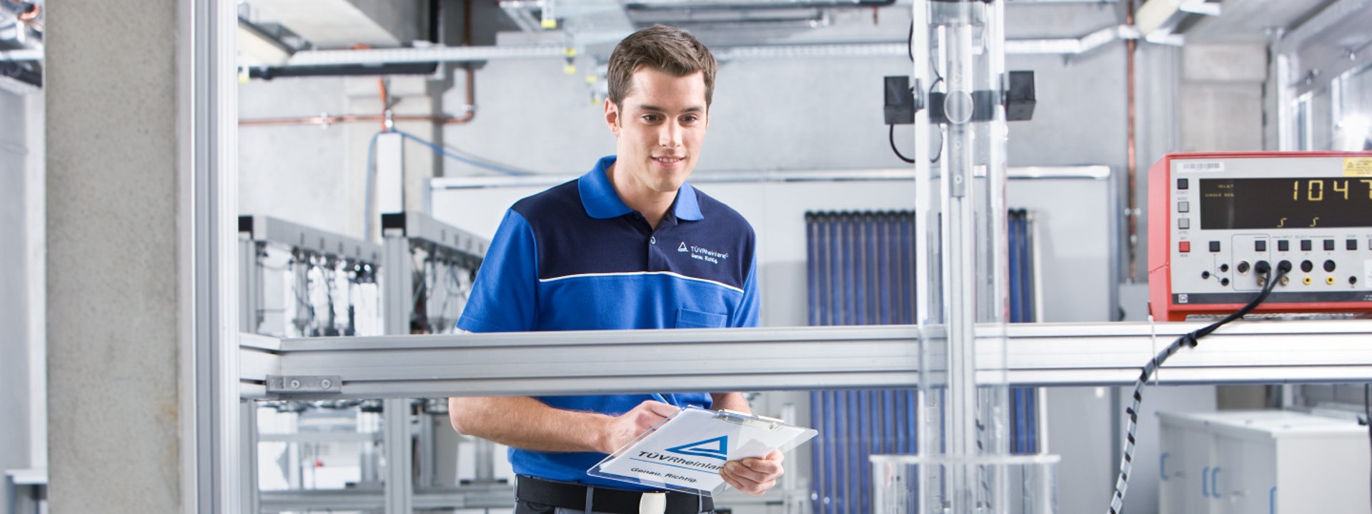 Services for Solar Thermal Collectors and Solar Thermal Storage Systems | TÜV Rheinland