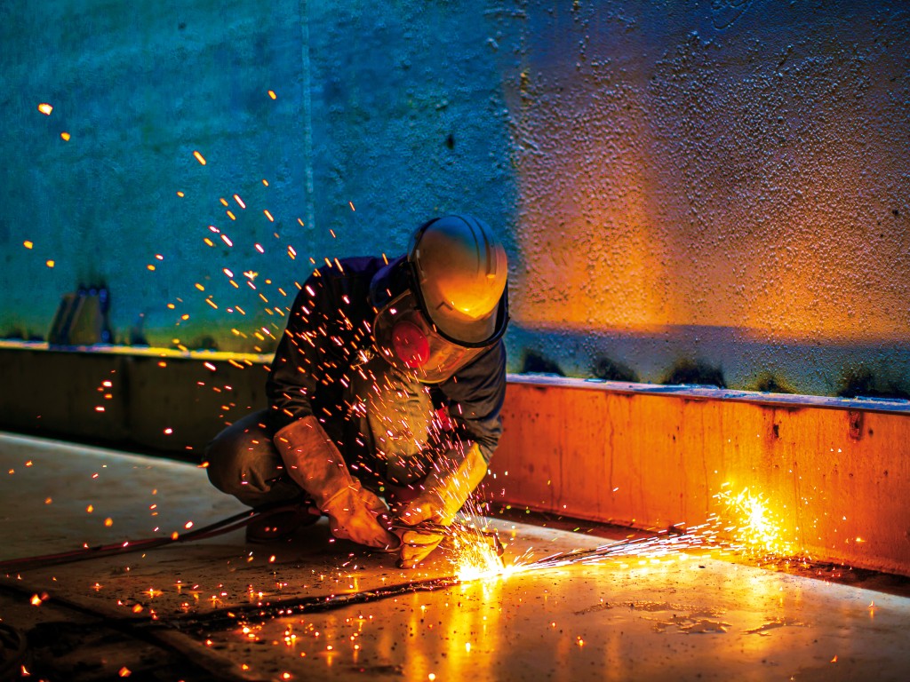 Comprehensive vendor assessment for construction of petrochemical plant