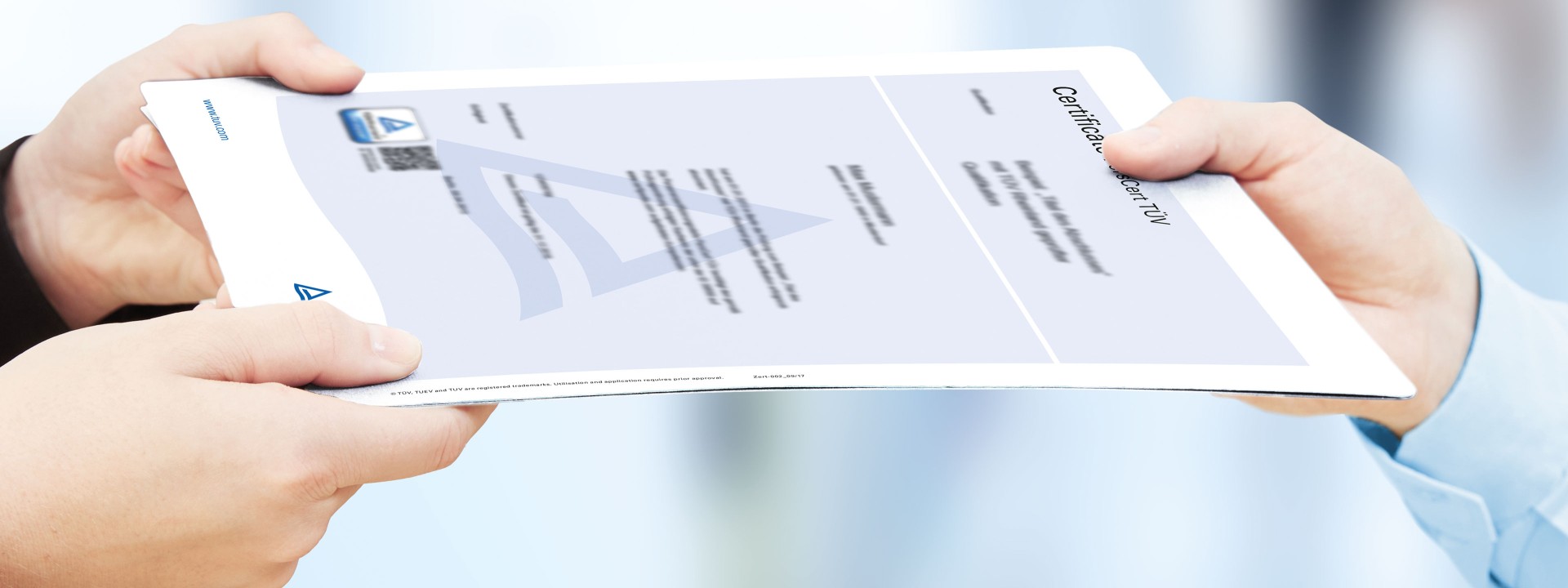 Personnel certification for long-term management success. Discover the opportunities, benefits and processes now.