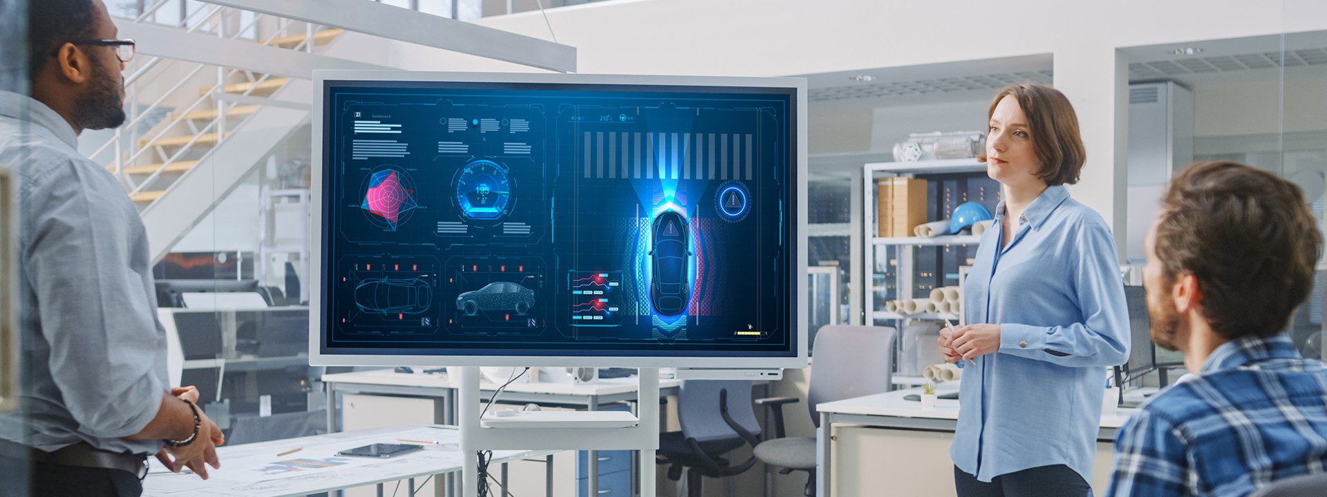 Testing and certification services for connected vehicles | TÜV Rheinland