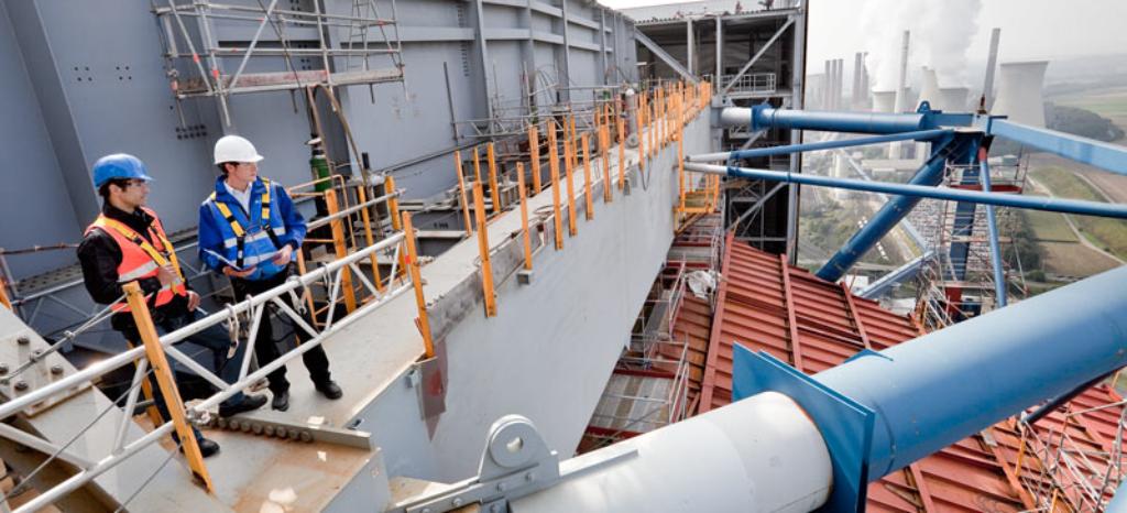HSE management on construction sites | TÜV Rheinland