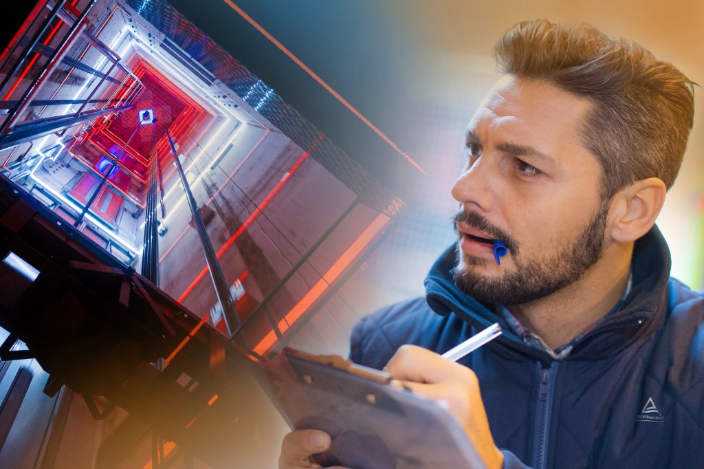 اختبار آلات المصاعد وفحصها.