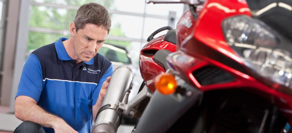 モーターサイクルの型式認証