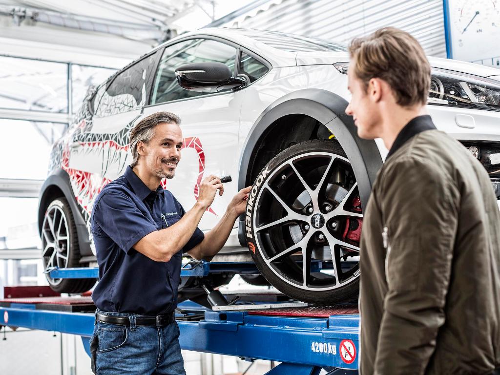 Einzelabnahme für getunte Fahrzeuge | TÜV Rheinland