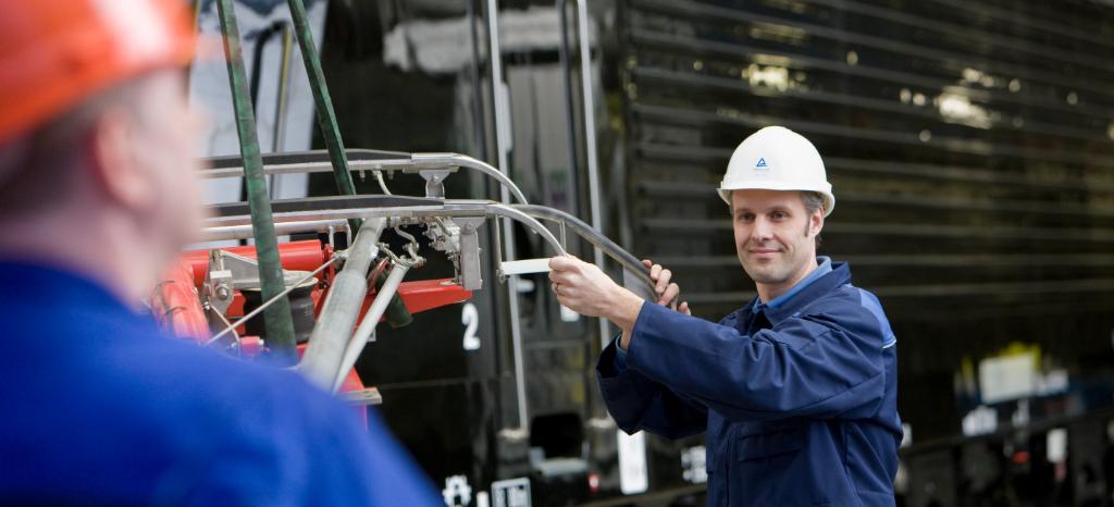 Asset management for the rail sector | TÜV Rheinland