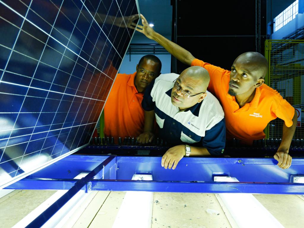 Testing for photovoltaic components