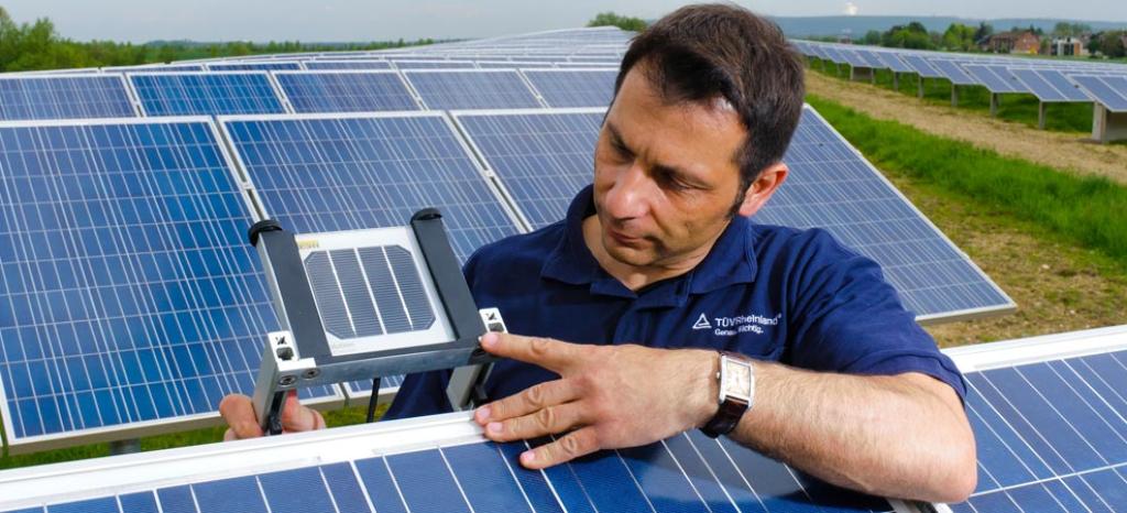 Solar performance ratio assessment | TÜV Rheinland