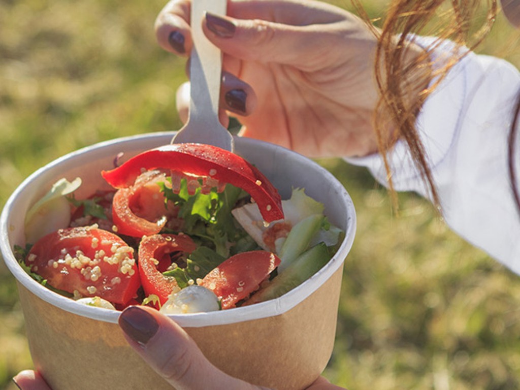 We provide compliance and safety services for sustainable Food Contact Materials because packaging and products must not be only sustainable, but also food cont