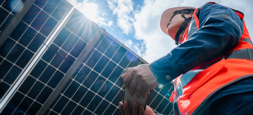 Quality control in the production of crystalline silicon photovoltaic modules (PV) 