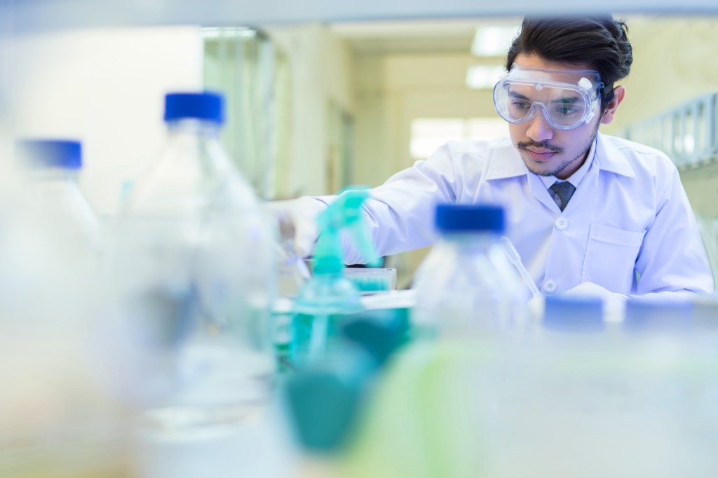 Essais chimiques sur les substances, matériaux et composants pour dispositifs médicaux 