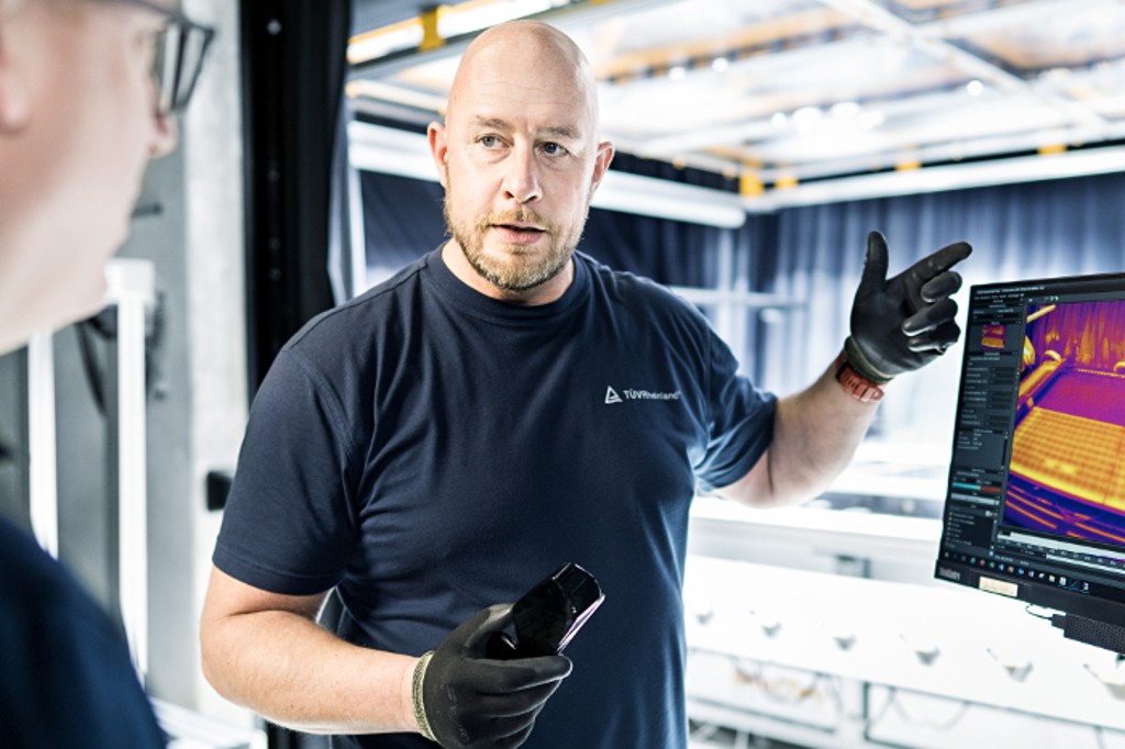 Ensayo y certificación para módulos fotovoltaicos