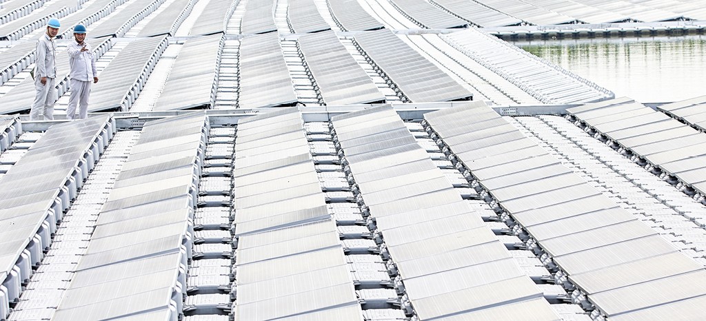 Floating PV system | TÜV Rheinland