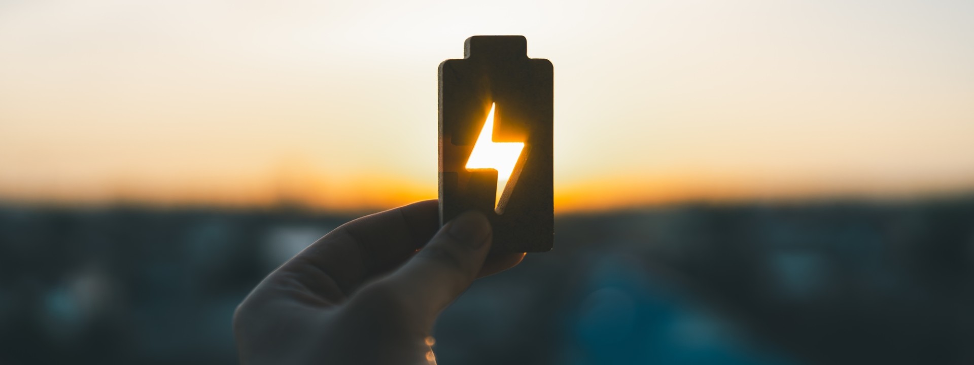 Nowe przepisy UE o bateriach: Co się zmienia i dlaczego warto to wiedzieć?